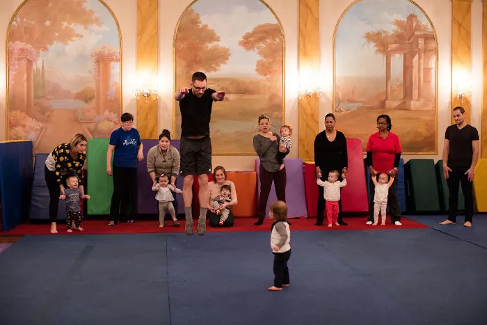 Elliott's Gymnastics Classes Picture 4