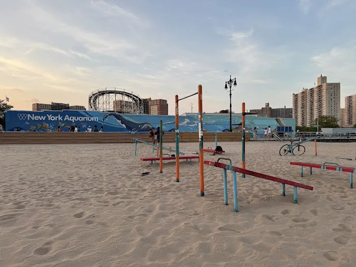 Outdoor Fitness Equipment Picture 1