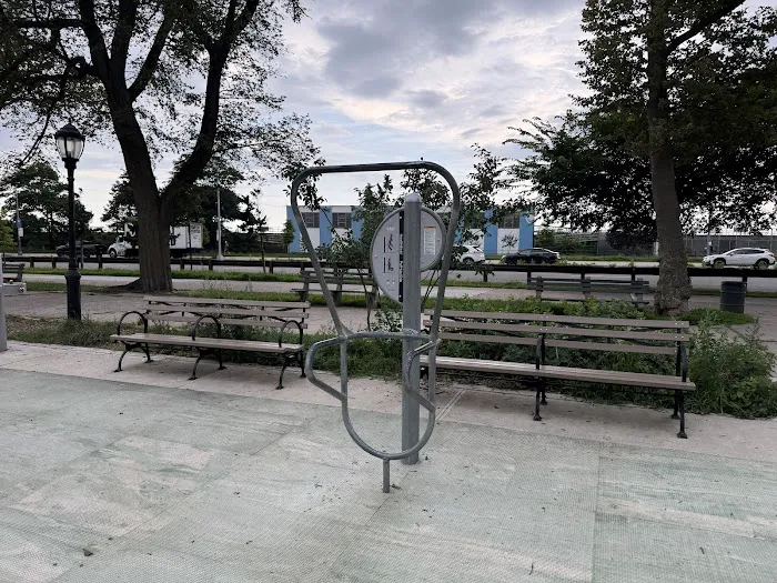 Outdoor Gym Picture 4