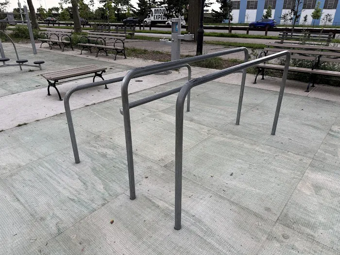 Outdoor Gym Picture 5