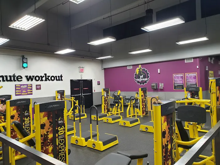 Planet Fitness Picture 3