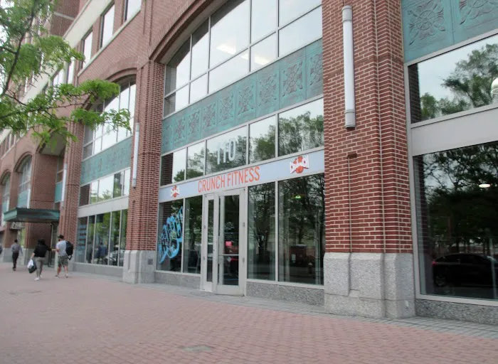 Crunch Fitness - Hoboken Picture 6