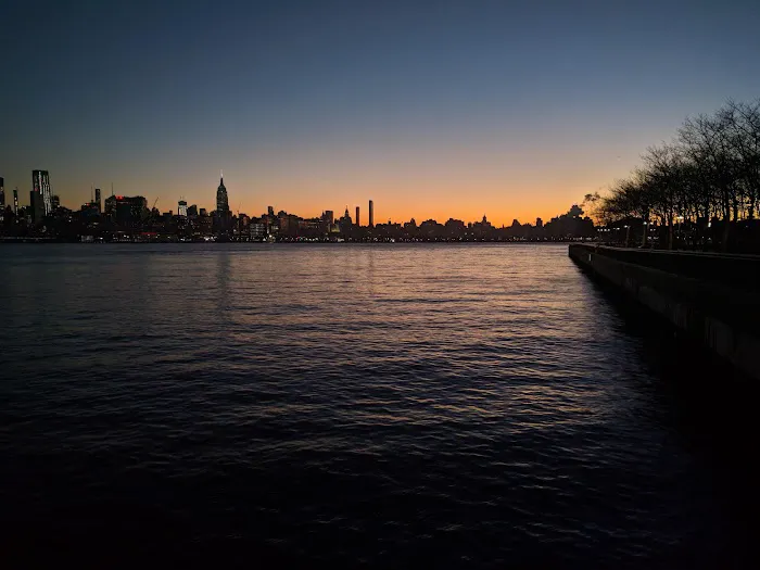 Crunch Fitness - Hoboken Picture 5