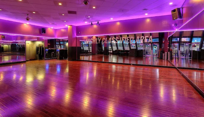 Crunch Fitness - Hoboken Picture 2