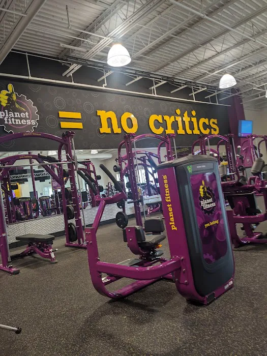 Planet Fitness Picture 9