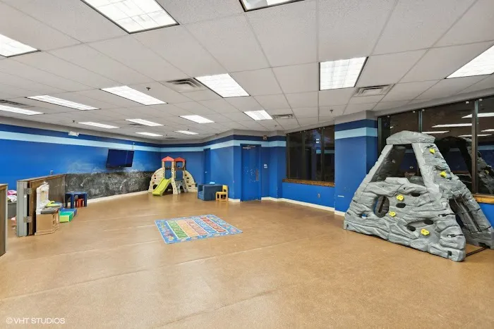 Crunch Fitness - Brook Rd Picture 2