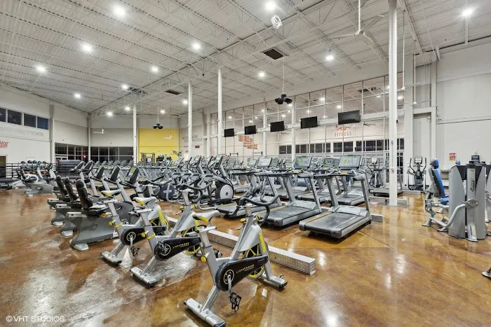 Crunch Fitness - Brook Rd Picture 5