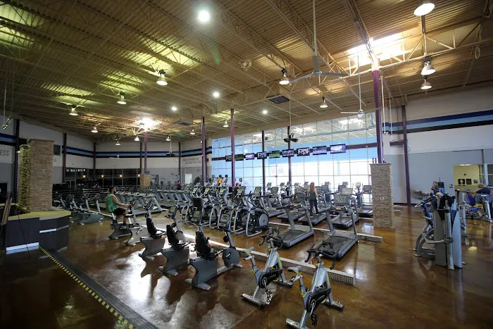Crunch Fitness - Brook Rd Picture 1