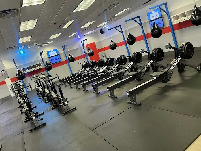 RESULTS FITNESS - GYM - STRENGTH - AND ENDURANCE Picture 4