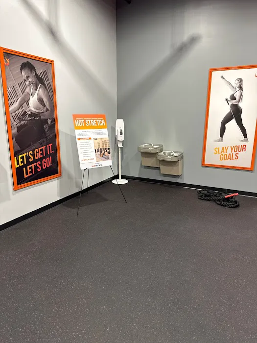 HOTWORX - Robinson Township, PA - Robinson Town Centre Picture 9