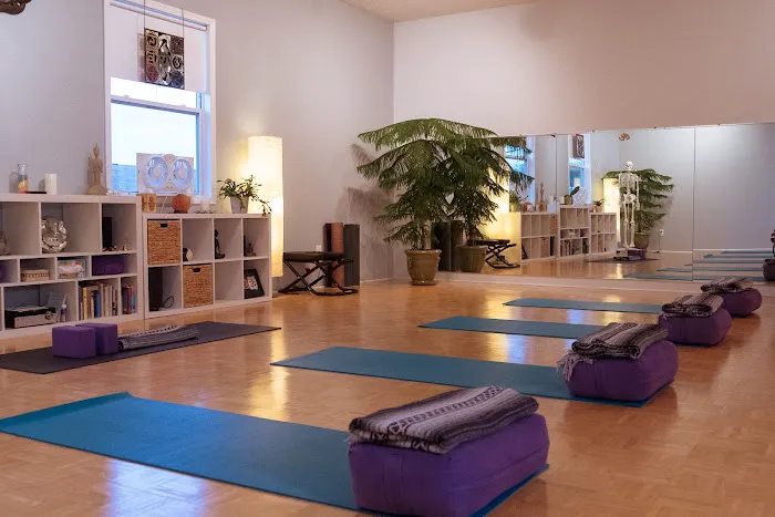 Yoga H'om Picture 1