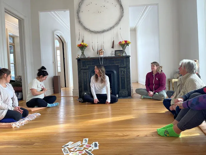 Shine Yoga Picture 6