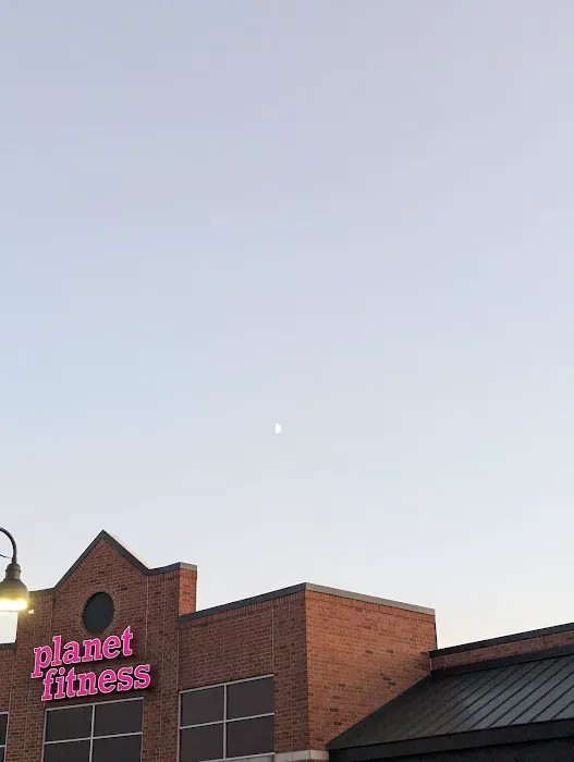 Planet Fitness Picture 7