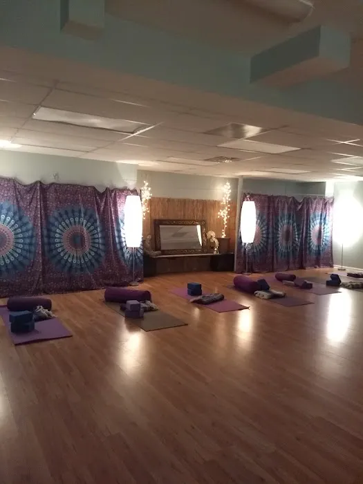 AM/PM YOGA SOURCE Picture 8