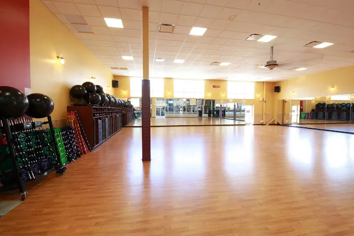 The Edge Fitness Clubs Picture 9
