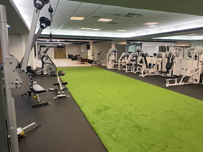 Club At 800 Squash & Fitness Picture 2