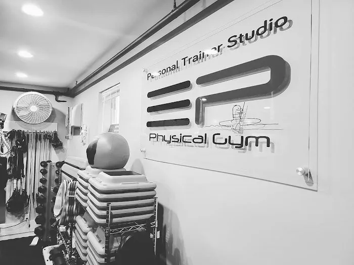 Physical Gym / Personal Trainer Studio Picture 5