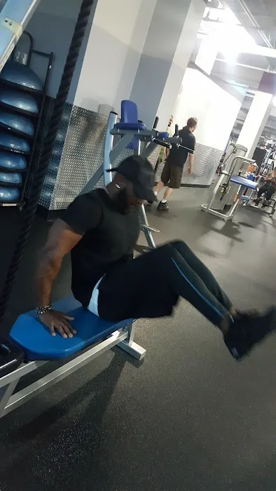 Crunch Fitness - Norwalk Picture 8