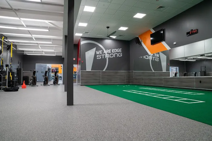The Edge Fitness Clubs Picture 5