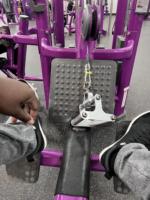 Planet Fitness Picture 7
