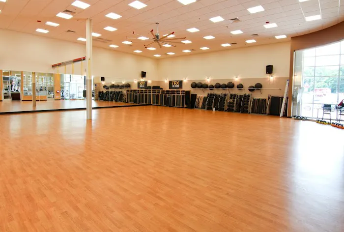 The Edge Fitness Clubs Picture 4