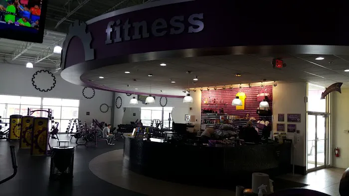 Planet Fitness Picture 6