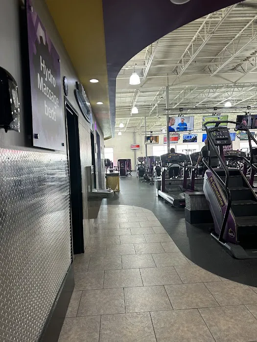 Planet Fitness Picture 8