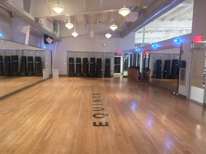 Equinox Scarsdale Picture 3