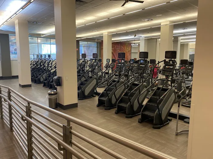 LA Fitness Picture 3