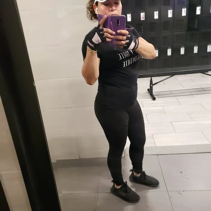 Planet Fitness Picture 7