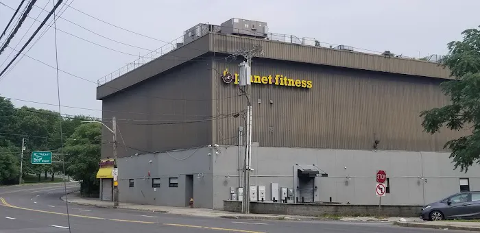 Planet Fitness Picture 2