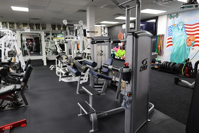 Friendly Family Fitness Private Gym Picture 2