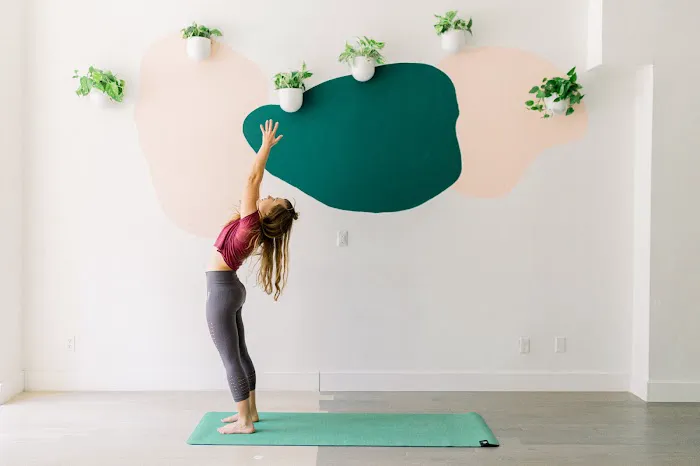 Arise Yoga Picture 6