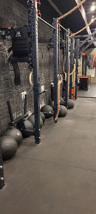 355 Lechatchila Ariber Gym NYC Picture 6
