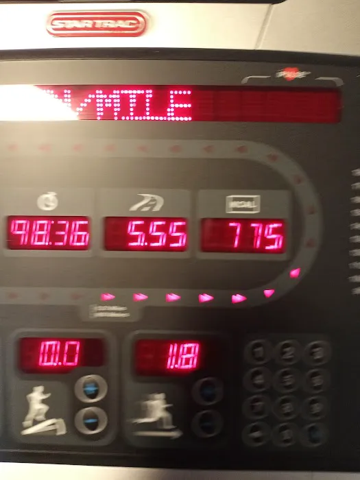 Crunch Fitness - Crown Heights Picture 5