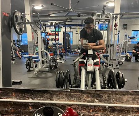 Crunch Fitness - Crown Heights