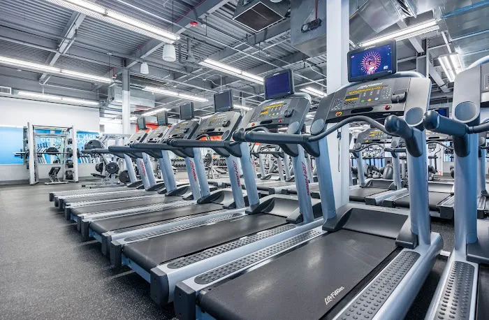 Blink Fitness Canarsie Picture 2