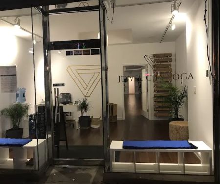 Jewel City Yoga - Smith Street