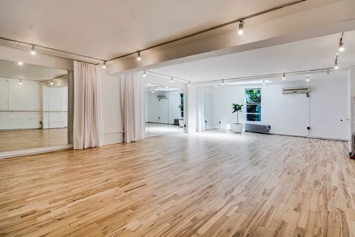 The Floor Picture 5