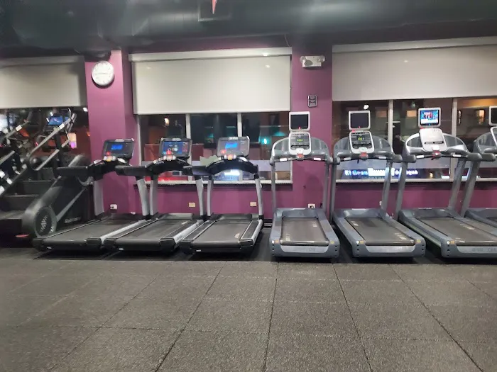 Crunch Fitness - Park Slope Picture 7