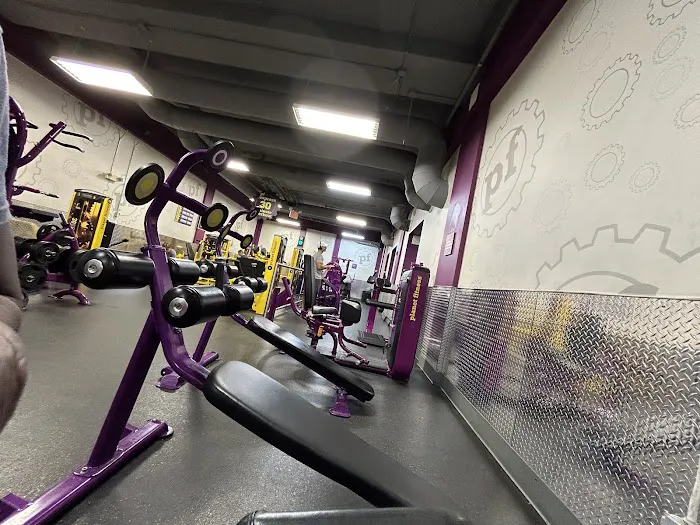 Planet Fitness Picture 7