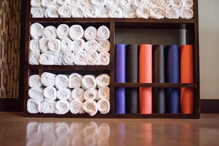 Hot House Yoga Picture 7