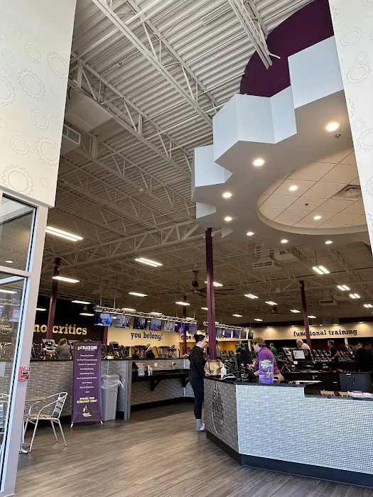 Planet Fitness Picture 6