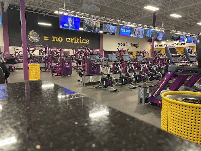 Planet Fitness Picture 5