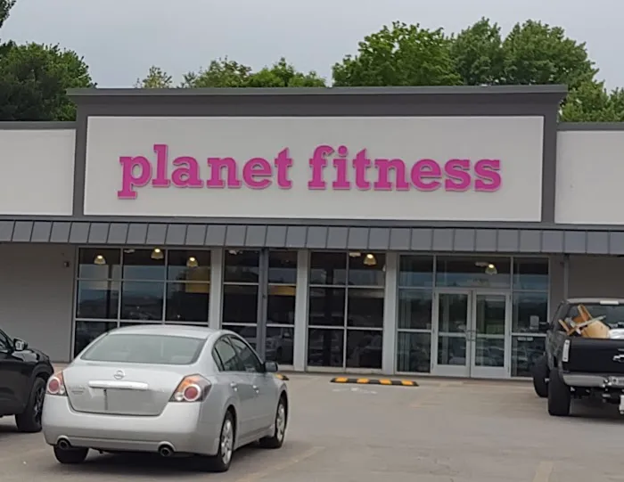 Planet Fitness Picture 4