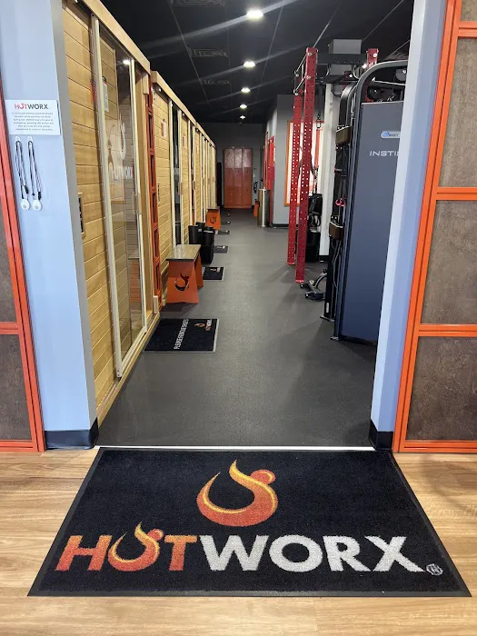 HOTWORX - Youngstown, OH - Tiffany Crossings Picture 4