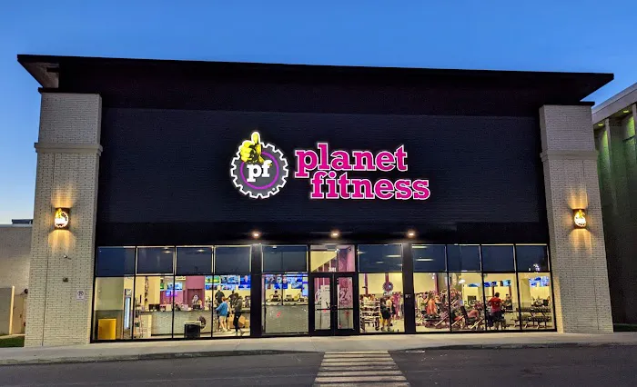 Planet Fitness Picture 1