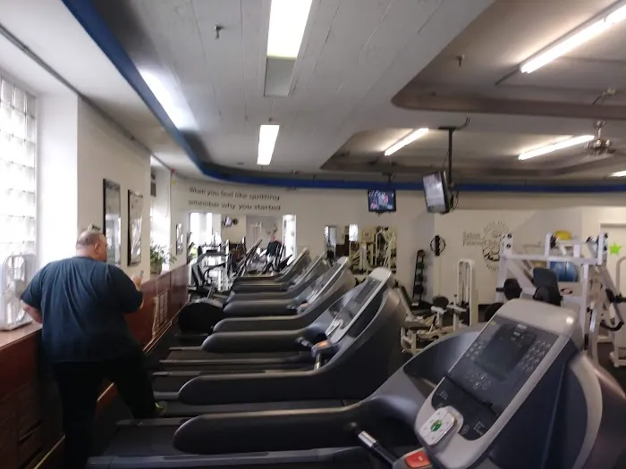 Salem Fitness Club Picture 2