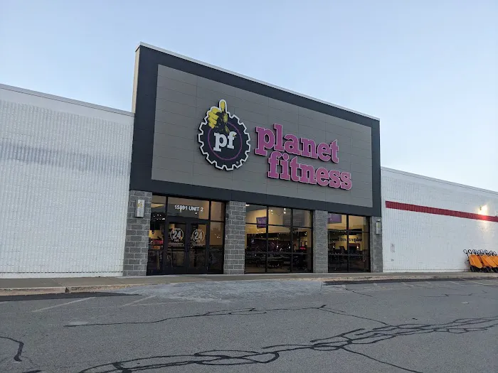 Planet Fitness Picture 6