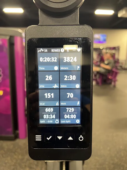 Planet Fitness Picture 8